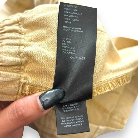 Free People Mini Skirt in “Gold Dust” Color with Front Pockets - Size 12 - Picture 9 of 9